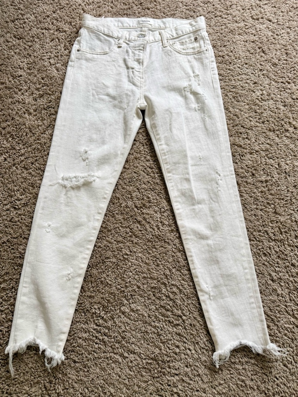 Moussy Vintage distressed white denim jeans raw hem size 27